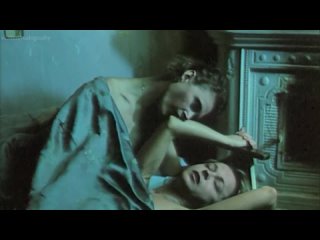 angelica nevolina and olga konskaya naked in love and other nightmares (2001 lesbian sex)